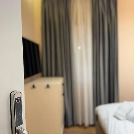 Djakbe Hotell *