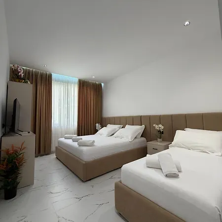 Hotel Djakbe Linze